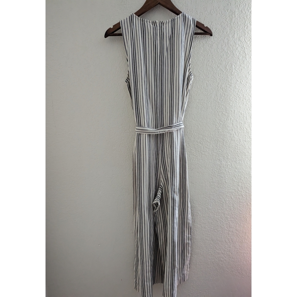 Universal Thread X Target Striped Sleeveless Wide Leg Jumpsuit NWOT! 🤍 - Picture 2 of 9